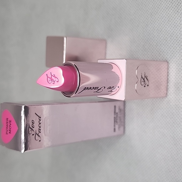 TooFACED LADY BOLD EM-POWER CREAM LIPSTICK (NIB) - Picture 2 of 4